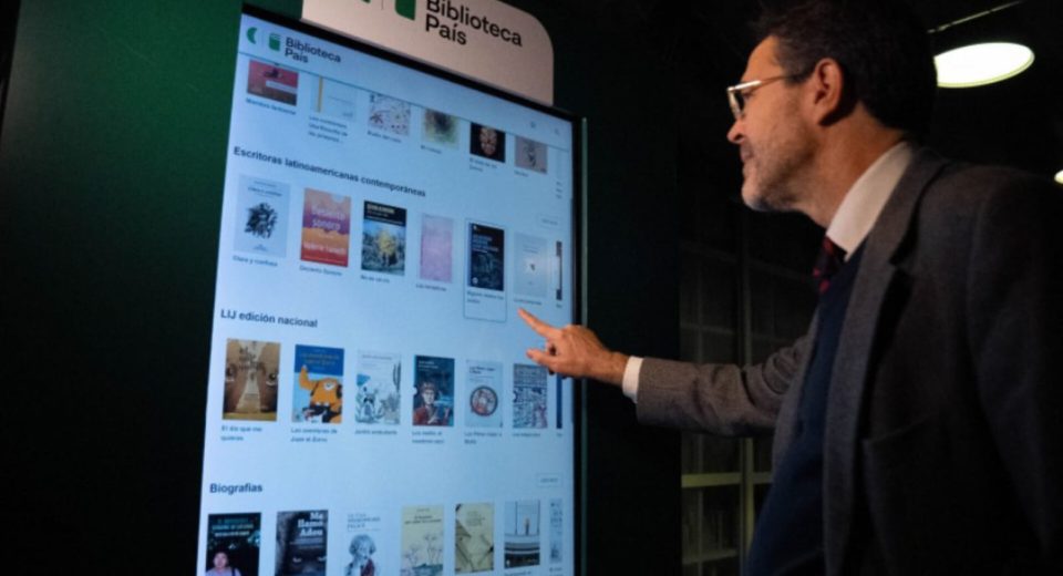 Biblioteca País de Ceibal fue reconocida por Academia de Letras